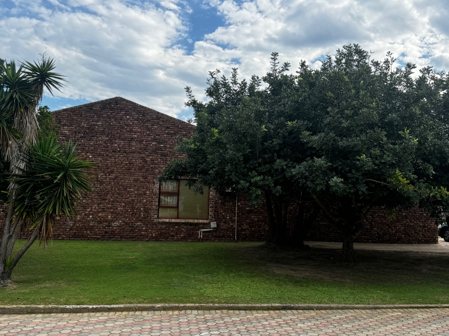 3 Bedroom Property for Sale in Hartenbos Central Western Cape